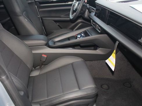 New 2025 Porsche Macan 4S Electric image 26