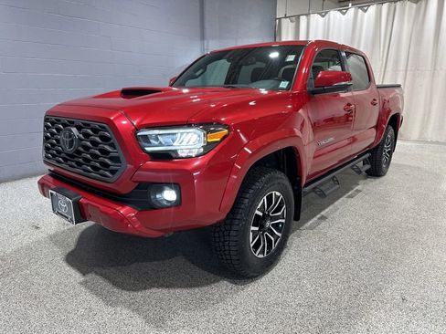 Certified 2021 Toyota Tacoma TRD Sport image 4