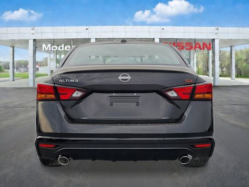 New 2026 Nissan Altima 2.5 SR FWD image 5