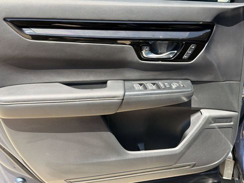 Used 2025 Honda CR-V Sport Touring image 14