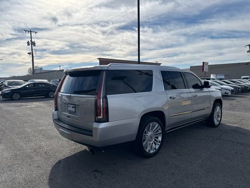 Used 2016 Cadillac Escalade ESV Platinum image 6