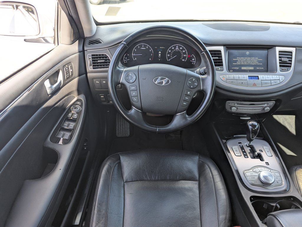 Used 2014 Hyundai Genesis 3.8 w/ Technology Package 03 RWD image 27