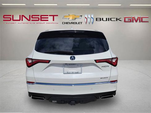 Used 2023 Acura MDX SH-AWD w/ Technology Package image 5