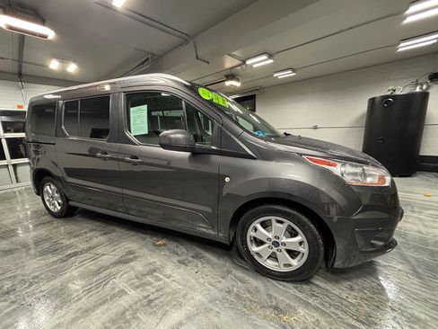 Used 2016 Ford Transit Connect Titanium image 11