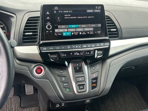 Used 2025 Honda Odyssey EX-L image 12