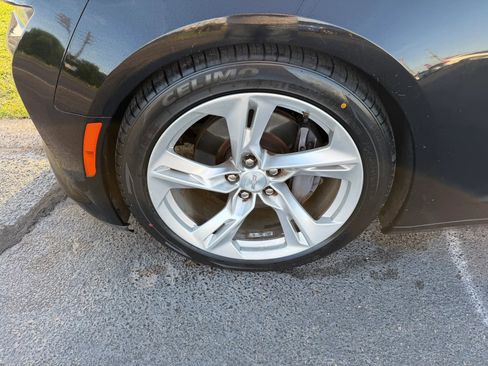 Used 2017 Chevrolet Camaro SS image 8