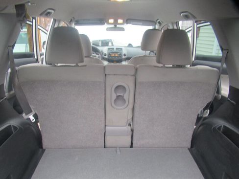 Used 2012 Toyota RAV4 4WD image 33