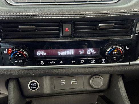 Certified 2023 Nissan Rogue SV w/ SV Premium Package image 13