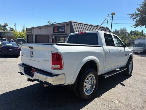 Used 2018 RAM 1500 Laramie w/ Convenience Group AWD/4WD image 9