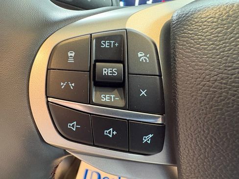 Used 2025 Ford Explorer Active w/ Active Comfort Package AWD/4WD image 13