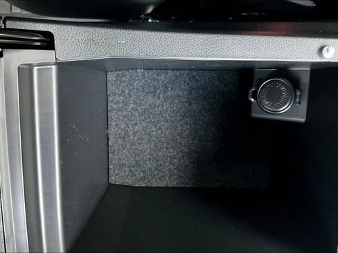 Used 2024 Subaru Legacy Limited image 32