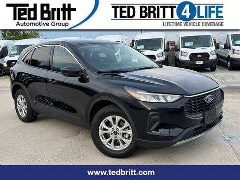Used 2023 Ford Escape Active AWD/4WD image 1