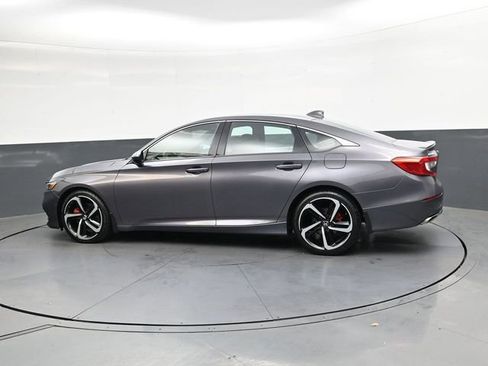 Used 2018 Honda Accord Sport image 6