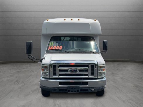 Used 2011 Ford E-350 and Econoline 350 Super Duty w/ Shuttle Bus Prep Pkg image 8