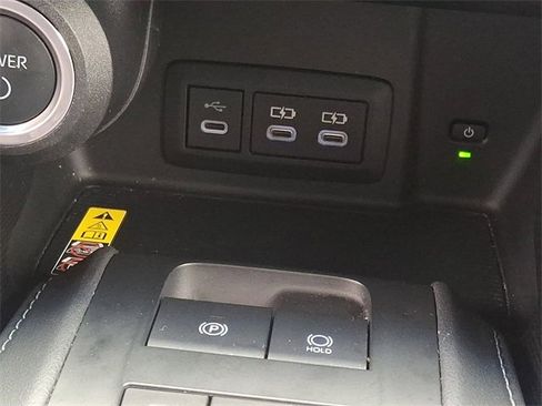 Used 2024 Toyota Venza Nightshade image 25