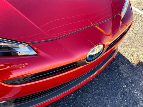 Certified 2022 Toyota Prius LE image 26