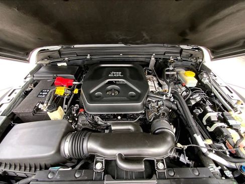 Used 2022 Jeep Wrangler Unlimited Rubicon AWD/4WD image 27