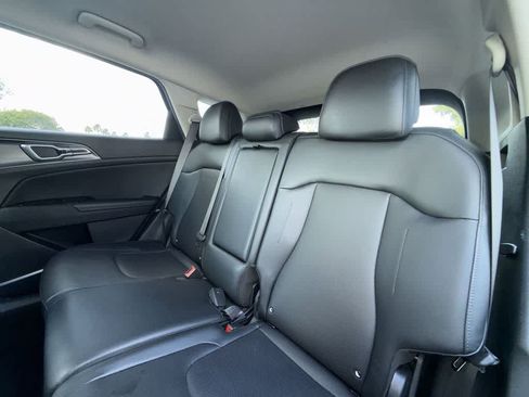 Used 2023 Kia Sportage EX FWD image 22