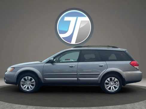 Used 2009 Subaru Outback 2.5i Limited AWD/4WD image 27