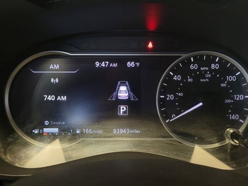 Used 2021 Nissan Versa SV FWD image 23
