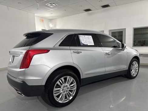 Used 2018 Cadillac XT5 Premium Luxury AWD/4WD image 16