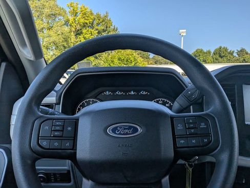 Used 2023 Ford F150 XLT AWD/4WD image 24