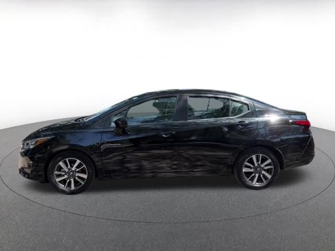 Used 2025 Nissan Versa SV FWD image 9
