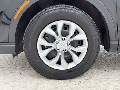Used 2025 Honda CR-V LX image 11