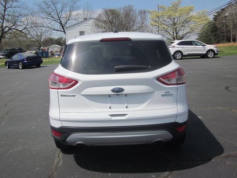 Used 2014 Ford Escape SE image 7