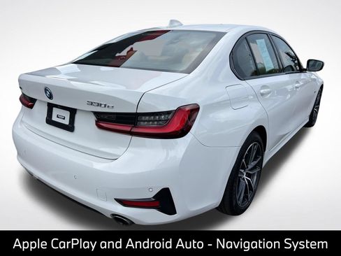 Used 2022 BMW 330e xDrive w/ Driving Assistance Package AWD/4WD image 11