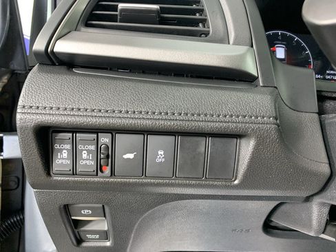 Used 2025 Honda Odyssey EX-L image 16