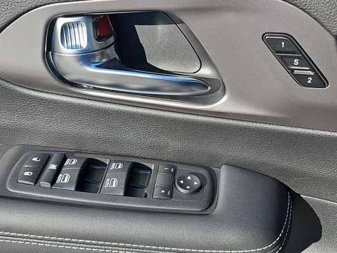 New 2026 Chrysler Pacifica Select image 28