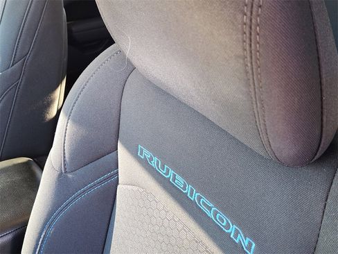 Used 2023 Jeep Wrangler Unlimited Rubicon 4xe image 18