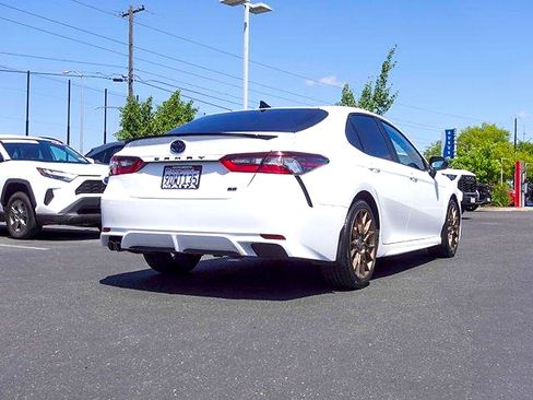 Certified 2023 Toyota Camry SE FWD image 3