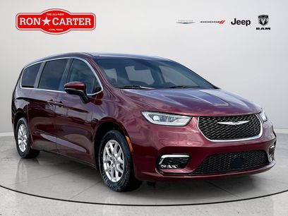 Certified 2023 Chrysler Pacifica Touring-L