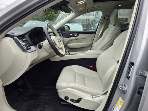 Certified 2024 Volvo XC60 T8 Plus w/ Protection Package Premier image 20