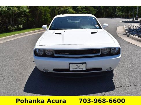 Used 2014 Dodge Challenger R/T Plus RWD image 2