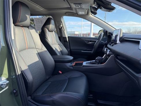 Used 2024 Toyota RAV4 Adventure image 18