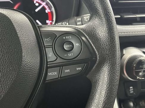 Used 2024 Toyota RAV4 XLE AWD/4WD image 27