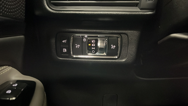 Used 2025 Lincoln Corsair Grand Touring AWD/4WD image 34