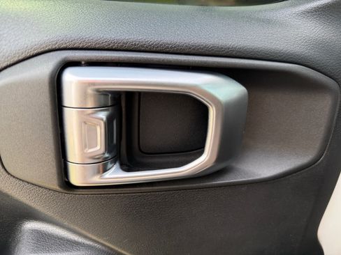 Used 2020 Jeep Wrangler Unlimited Sport image 22