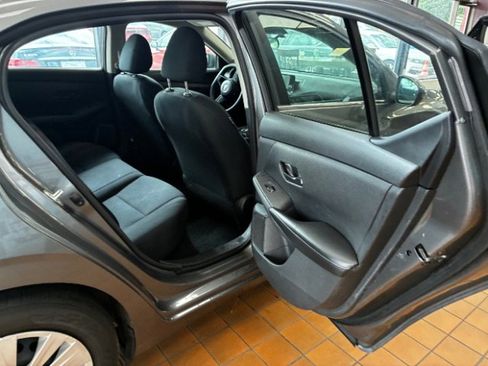 Used 2024 Nissan Sentra S FWD image 31