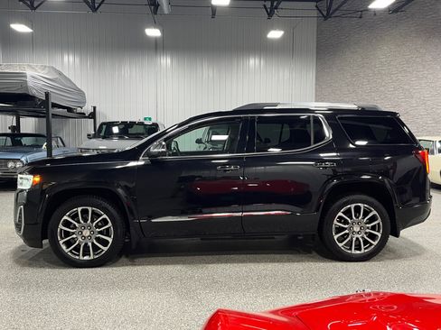 Certified 2023 GMC Acadia Denali w/ Denali Ultimate Package image 2