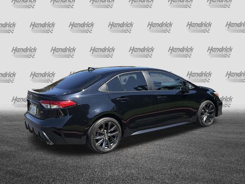 Used 2023 Toyota Corolla SE w/ Carpet Mat Package (TMS) FWD image 10