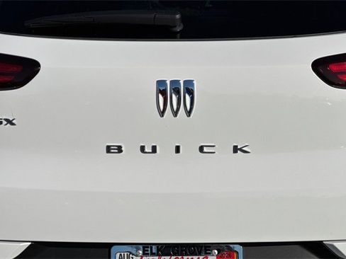 Used 2025 Buick Encore GX Preferred image 47
