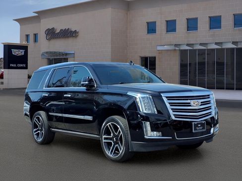 Used 2018 Cadillac Escalade Platinum AWD/4WD image 3