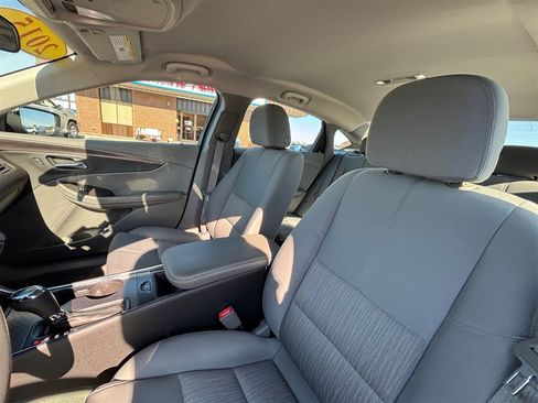 Used 2015 Chevrolet Impala LS w/ LS Convenience Package image 11