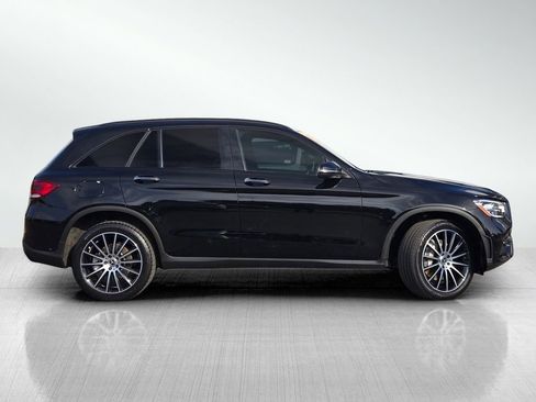 Used 2022 Mercedes-Benz GLC 300 image 3
