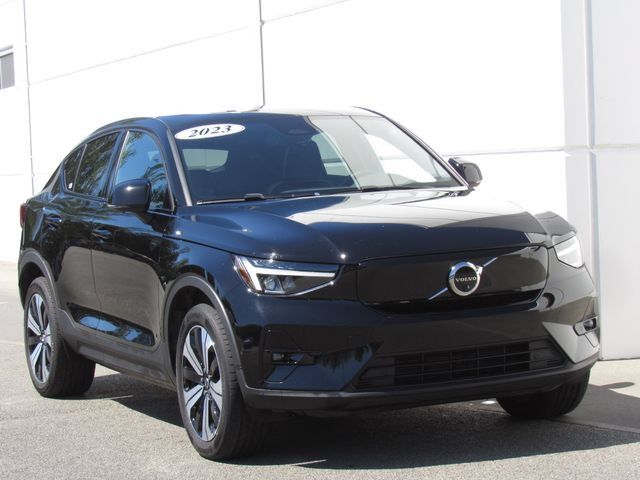 Used 2023 Volvo C40 P8 Recharge Plus AWD/4WD image 2