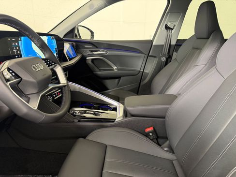 New 2025 Audi Q5 Prestige image 4